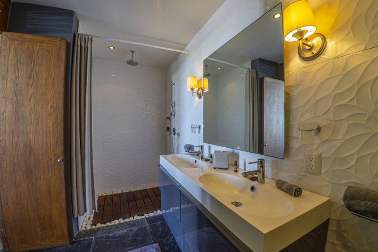 Bathroom 3, Suites at Sapphire Ocean Club, Puerto Vallarta
