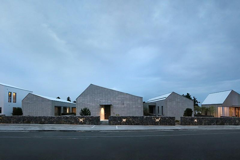Exterior & Views 1, Seogwipo Hotel Changgo Pension, Seogwipo