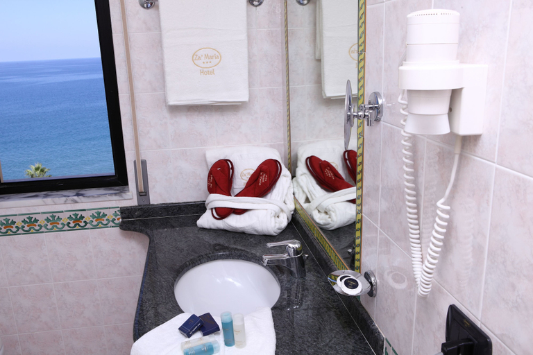 Bathroom 4, Hotel Za' Maria, Messina