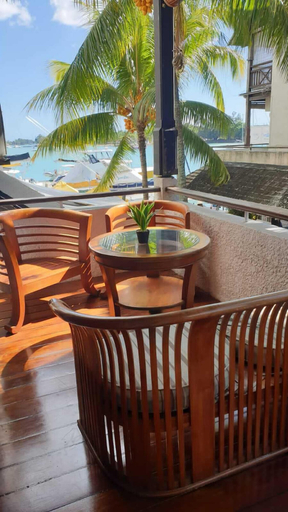 Others 5, Sunset Boulevard Beachfront Apartment