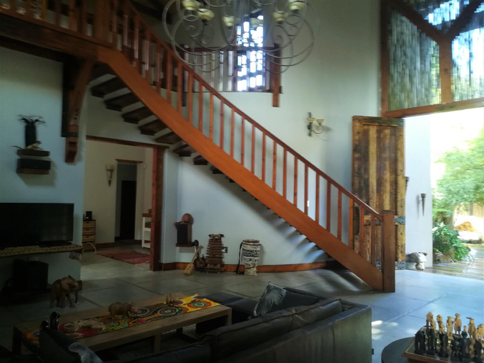 Public Area 2, Ikamu's lodge, Ekurhuleni