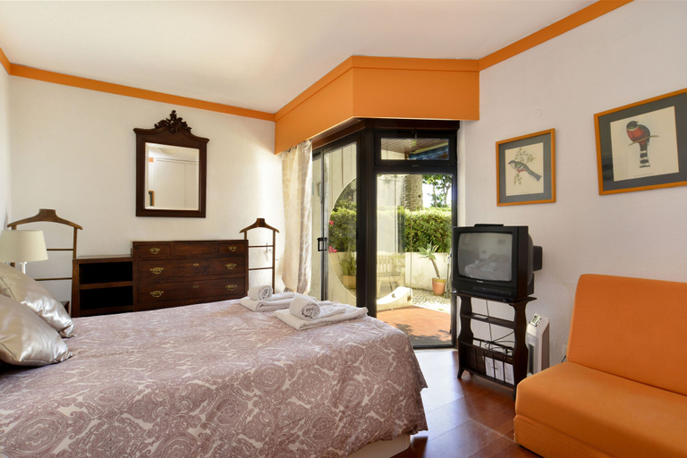 Bedroom 3, São Pedro Terrace Apartment, Cascais