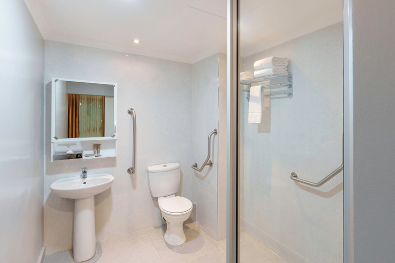 Bathroom 5, Protea Hotel by Marriott Livingstone, Livingstone