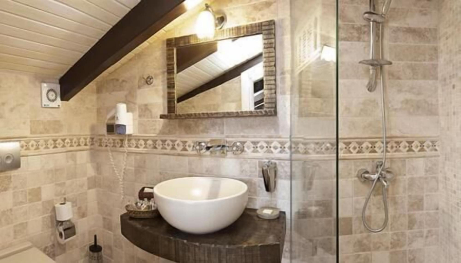 Bathroom 5, Assos Behram Hotel - Special Class - Adults Only, Ayvacık