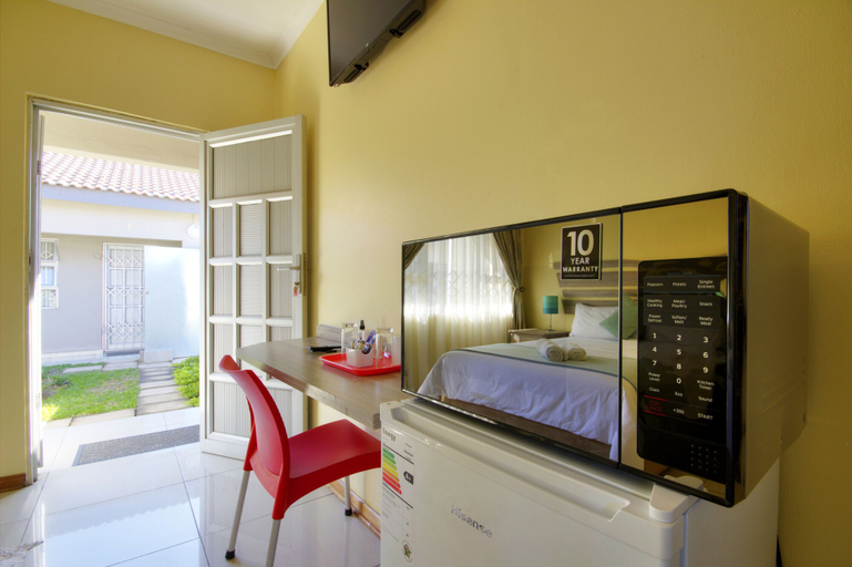 Bedroom 3, Minilitha Lodge, Uthungulu