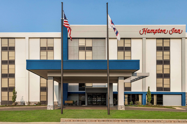 Exterior & Views 2, Hampton Inn Chicago-O'Hare International Airport, Cook