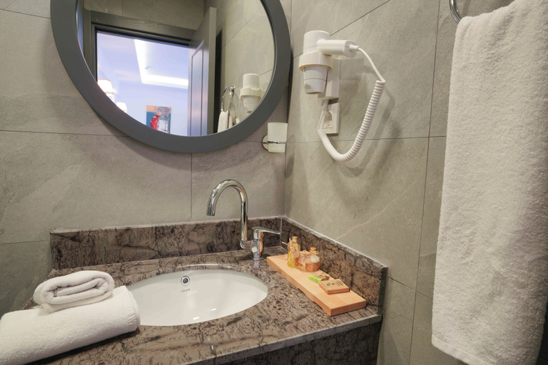 Bathroom 5, Violin Boutique Hotel, Fatih