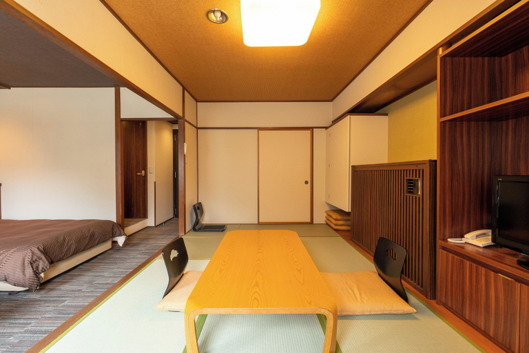 Bedroom 4, Ooedo Onsen Monogatari Higashiyama Grand Hotel, Aizuwakamatsu