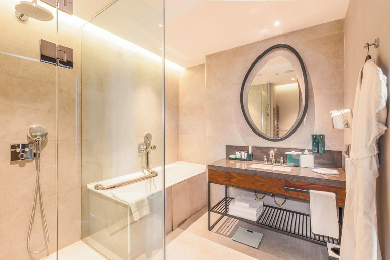 Bathroom 4, Hilton Garden Inn Samarkand Afrosiyob, Jomboy