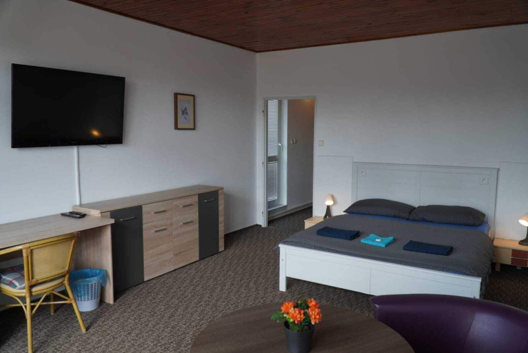 Bedroom, TM-Travelhotel, Praha 8