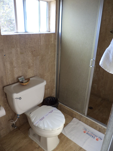 Bathroom 4, Hotel Villas de Santiago Inn, Tijuana