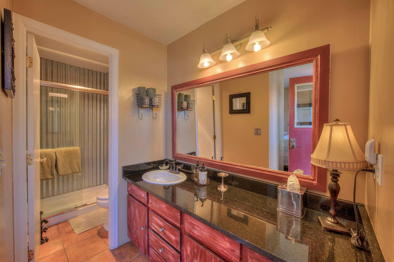 Bathroom 4, Cali Cochitta Vacation Rentals, Grand