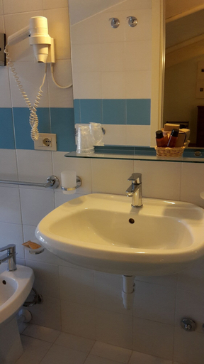 Bathroom 4, Agriturismo La Sovana, Siena
