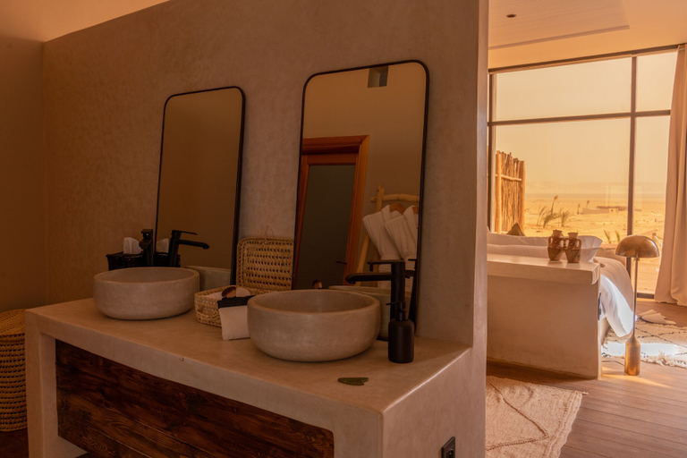 Bathroom 4, Aluna Dakhla