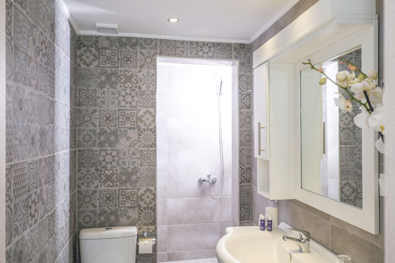 Bathroom 4, Acrotel Athena Villa, Central Macedonia