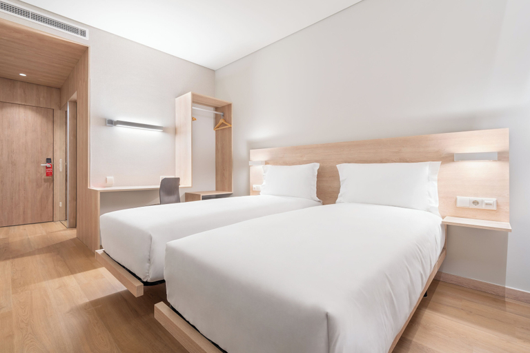 Bedroom 3, Moov Hotel Lisboa Oriente, Lisbon