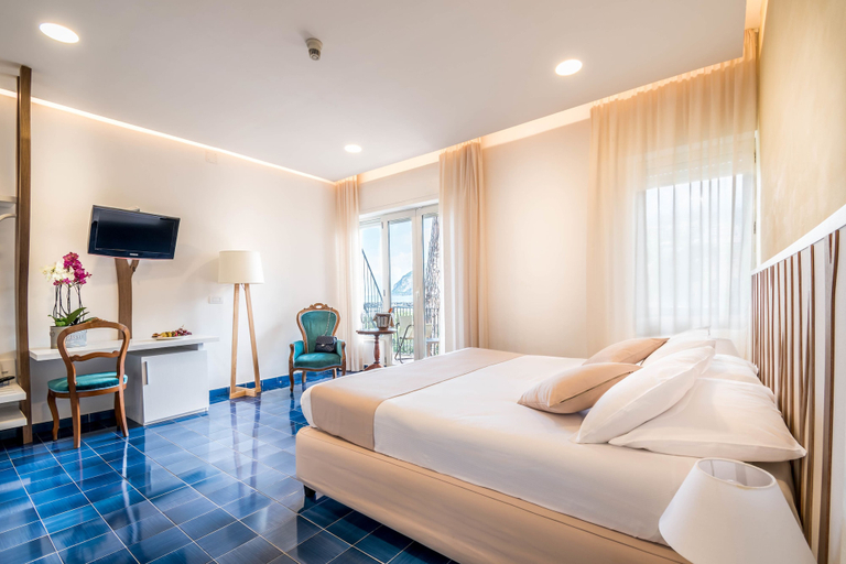 Bedroom 3, Hotel & Resort Le Axidie, Napoli