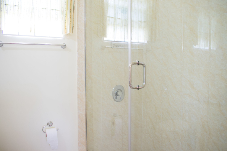 Bathroom 3, Ocho Rios Getaway Villa at Draxhall