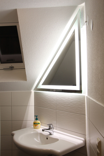 Bathroom 3, Ermis Apartments, Reutlingen