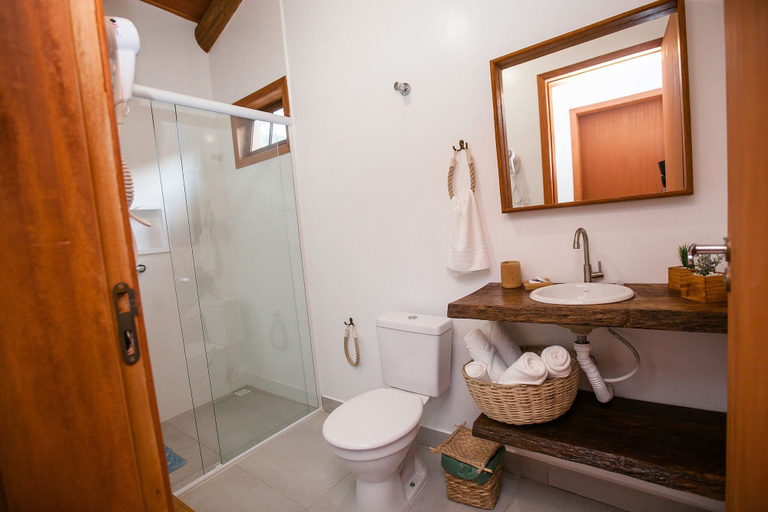 Bathroom, Paraíso em Balneário Camboriú - Praia do Estaleiro by ReservaStar, Balneário Arroio do Silva