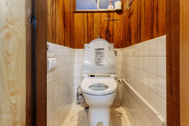 Bathroom 2, Ace jack 21 Osaka, Osaka