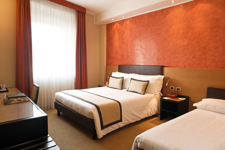Bedroom 2, Hotel San Pietro, Verona