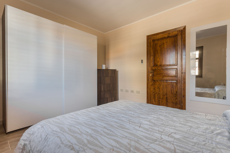 Bedroom 4, ANAELEHOUSEAPARTMENTS L.T.B., Oristano