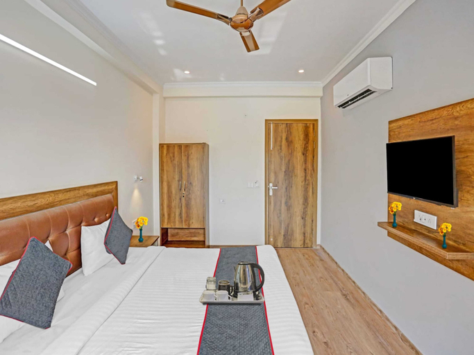 Bedroom 2, Bird House South City II, Gurgaon