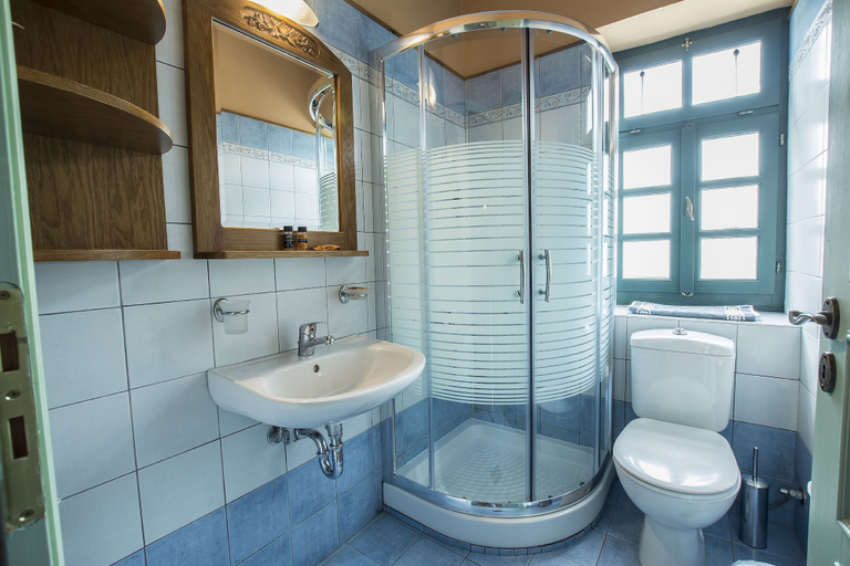 Bathroom 5, Gaia Guesthouse, Epirus