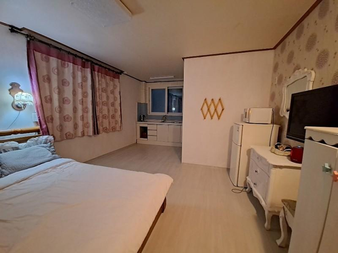 Others 5, Jeongeup Lakeside Pension, Jeongeup