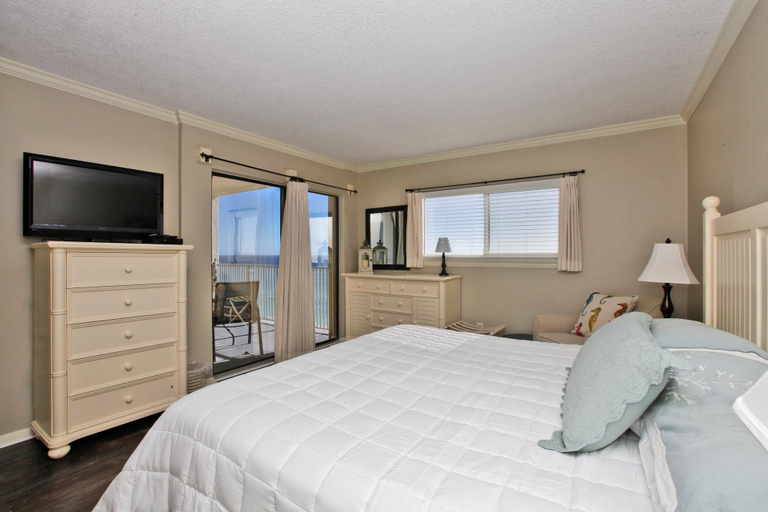 Bedroom 3, Regency Towers Beach Resort by Panhandle Getaways, Bay