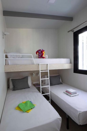 Bedroom 3, Tamarit Beach Resort, Tarragona