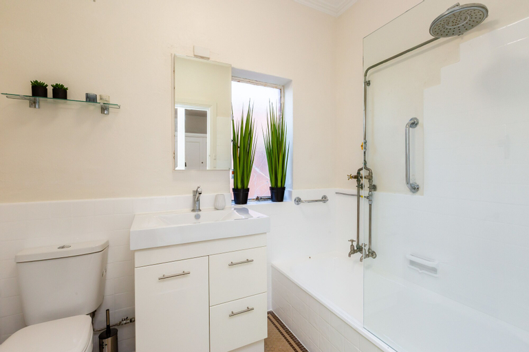 Bedroom 3, Lighthouse Cozy 2BDR with CITY VIEWS, Port Phillip - West