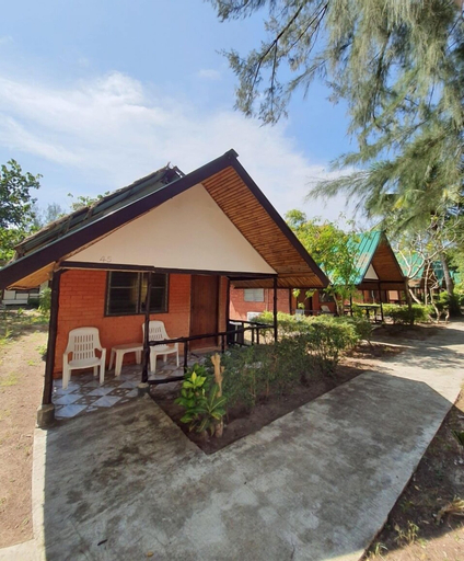 Exterior & Views 2, Kradan Beach Resort, Kantrang