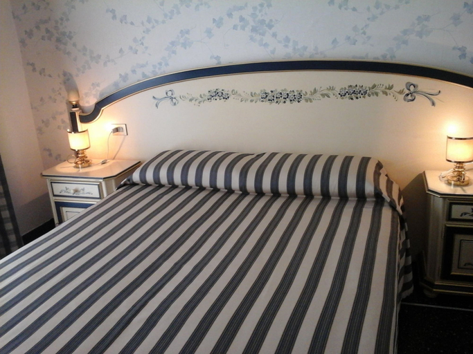 Bedroom 3, Hotel Morchio Mhotelsgroup, Imperia