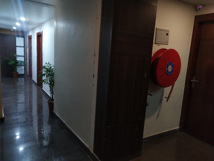Public Area 3, Hotel Midcity, Varanasi