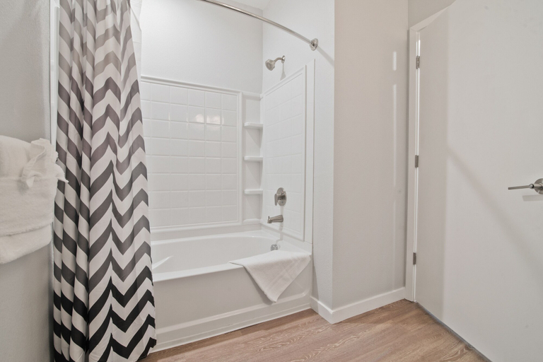 Bathroom 4, Global Luxury Suites in Menlo Park, San Mateo