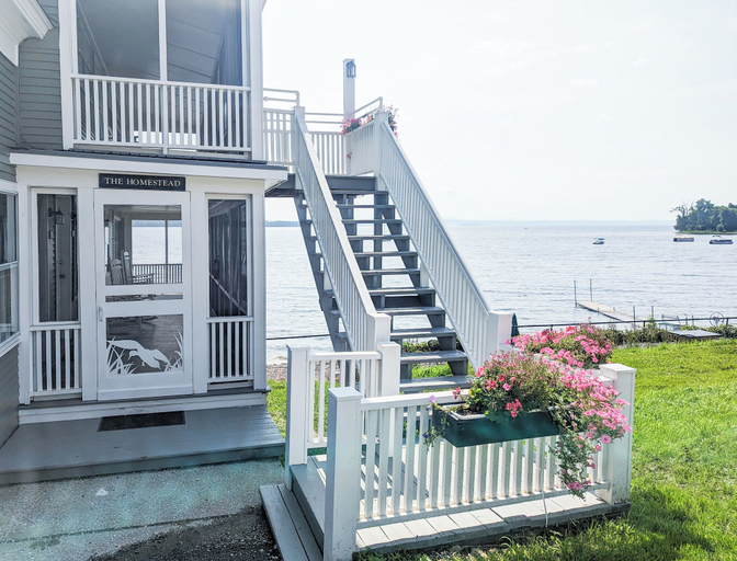Exterior & Views 2, The North Hero House Inn & Restaurant, Grand Isle