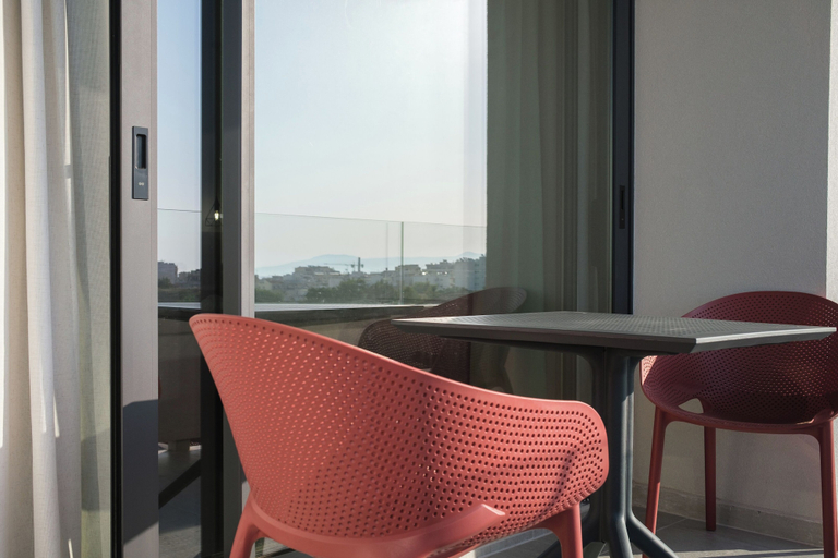 Others 5, Sky-High Central Penthouse - 03, Crete