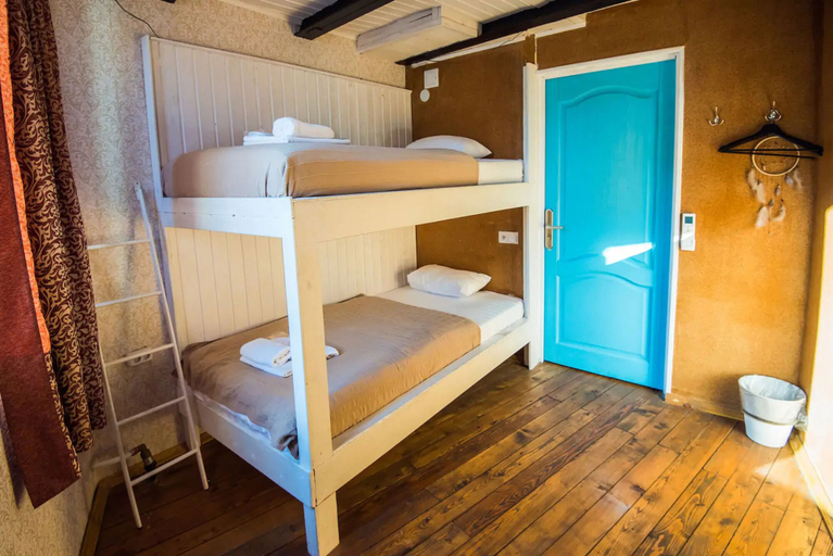 Bedroom 3, Exclusive living City Centre - Sleeps 20, Sankt-Peterburg gorsovet