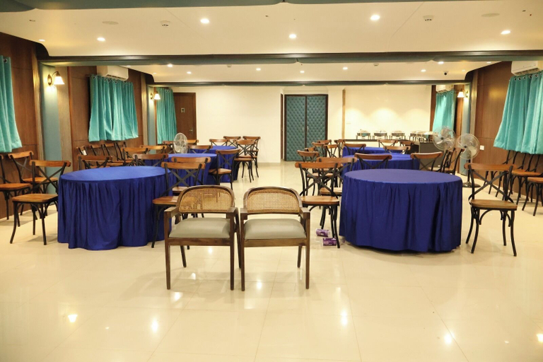 Food & Drinks 4, Hotel Grand Zuri, West Tripura