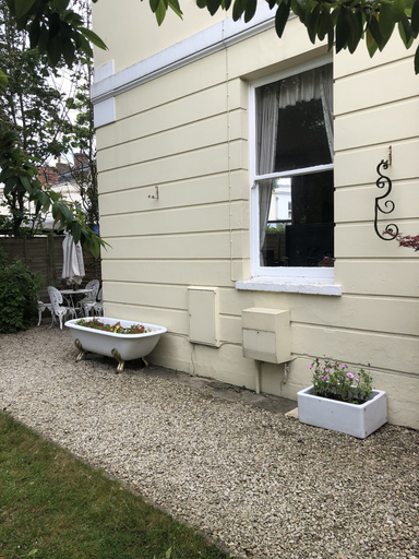 Exterior & Views, 2 Bed House - Sleeps 6 - Garden, Pets, Parking, Gloucestershire