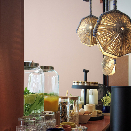 Food & Drinks