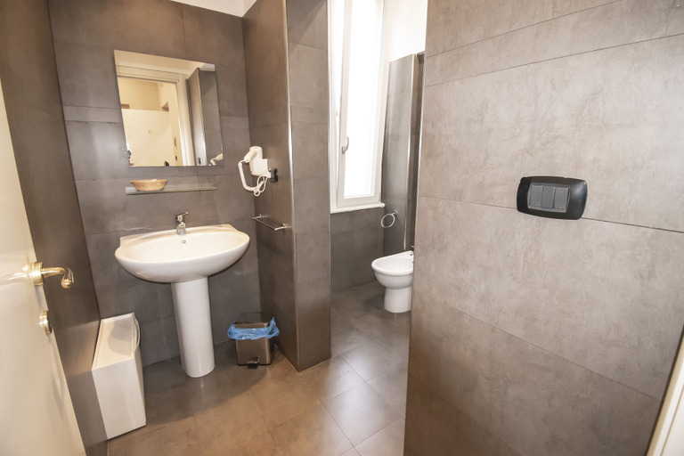 Bathroom 5, Casual Stay Cairoli, Reggio Di Calabria