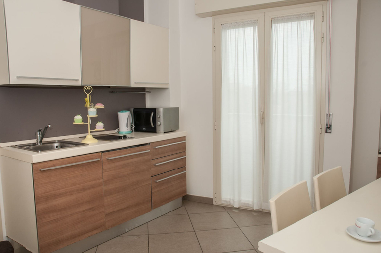 Others 5, Residence Art, Rimini