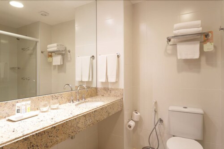 Bathroom 4, Mercure Salvador Pituba, Salvador