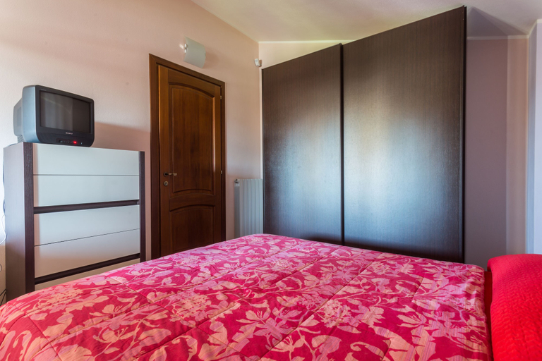 Bedroom 3, Anaelehouserooms LTB, Oristano