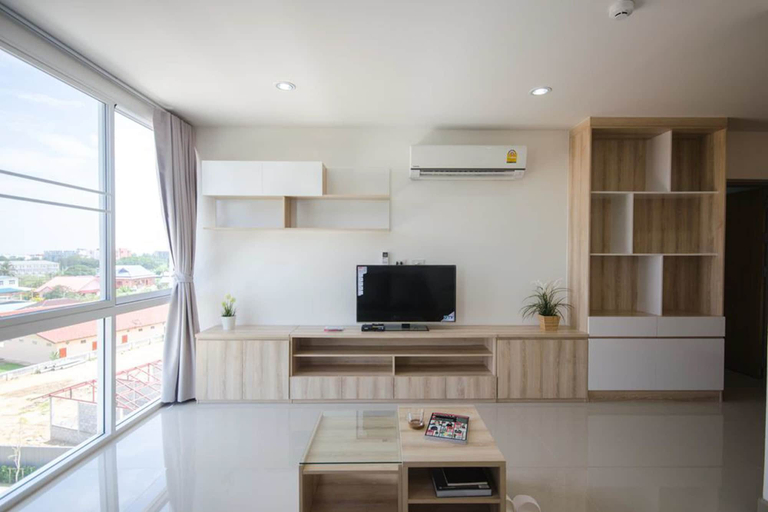 Others 5, Ozone Khaotao, Hua Hin
