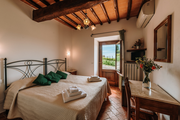 Bedroom 2, Villa di Sotto, Siena