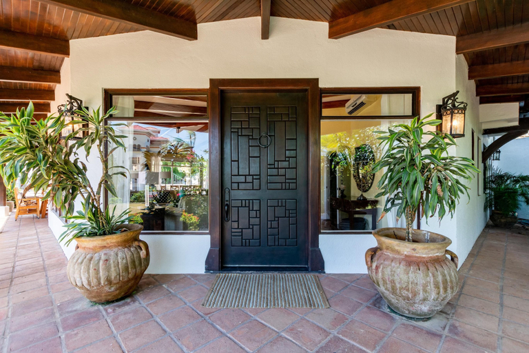 Exterior & Views 2, Luxury Five-Bedroom Oasis in Playa Flamingo with a Private Pool and Stylish Decor, Santa Cruz